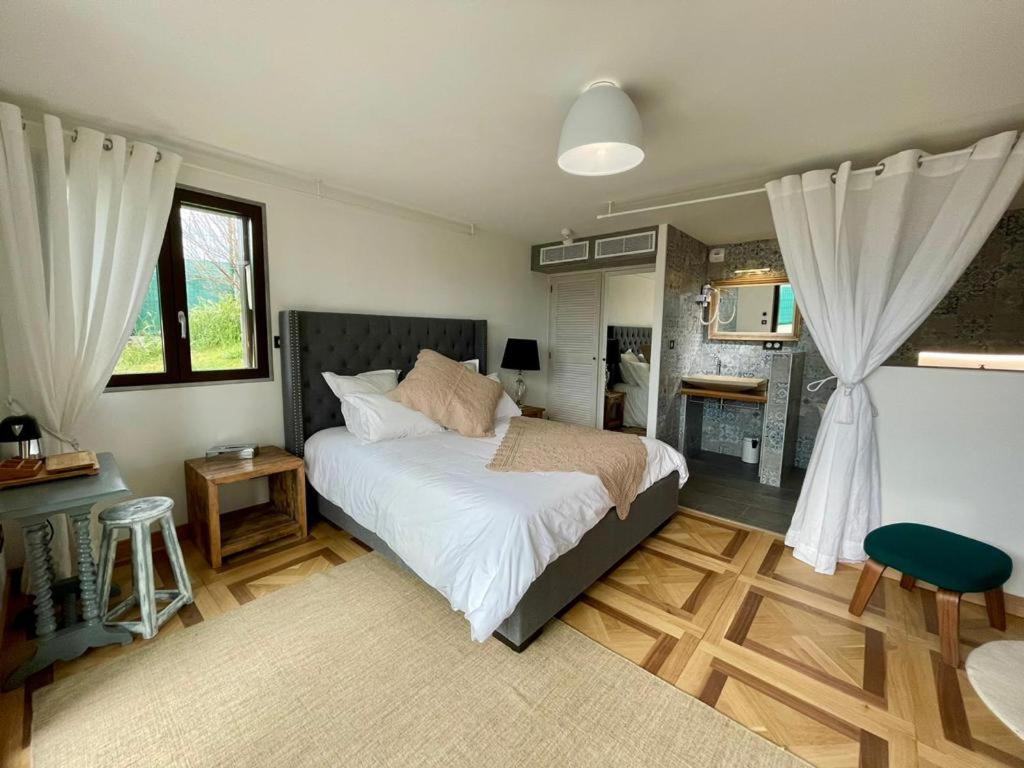 Escondida Bed & Breakfast นีซ ภายนอก รูปภาพ
